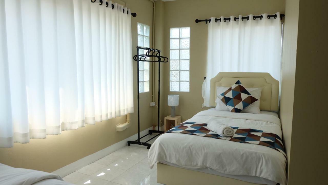 Auberge de jeunesse Why Not House à Chiang Mai Extérieur photo